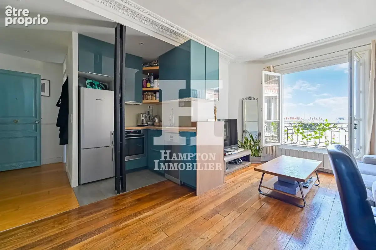 Appartement à PARIS-17E