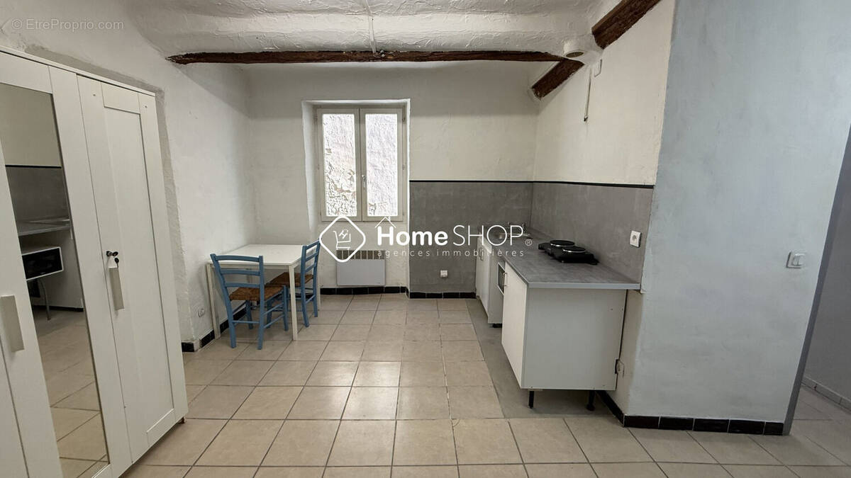 Appartement à MARSEILLE-6E
