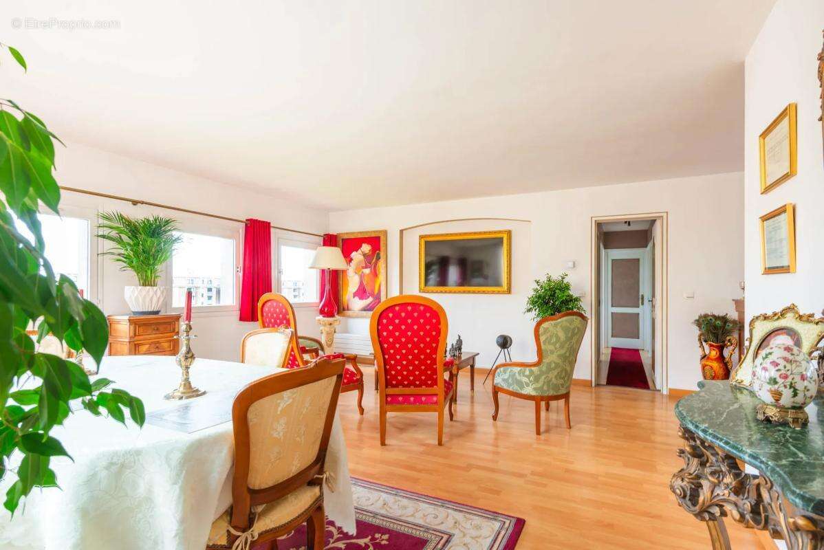 Appartement à MONTIGNY-LE-BRETONNEUX