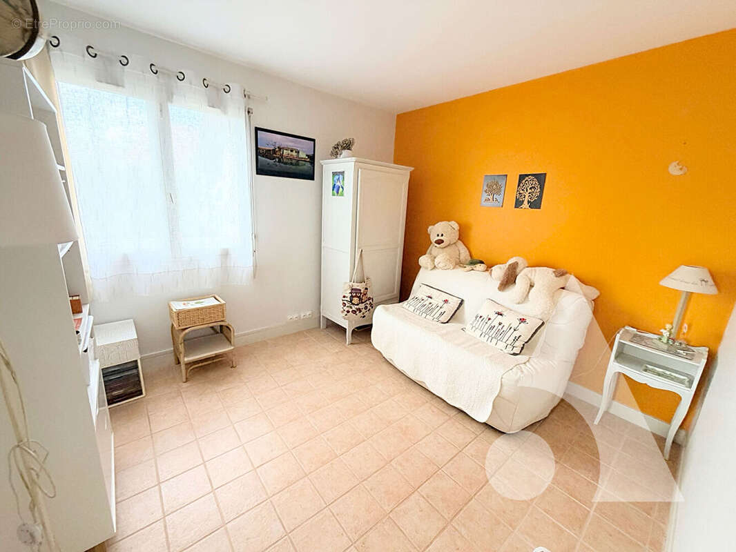 Maison d'architecte 170 m² - Secteur calme et recherché - Saint-Julien-les-Villas - photo 11