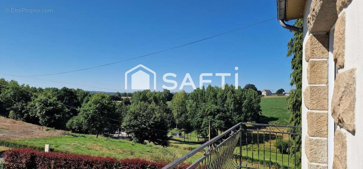 Photo 3 - Maison à SAINT-GOUENO