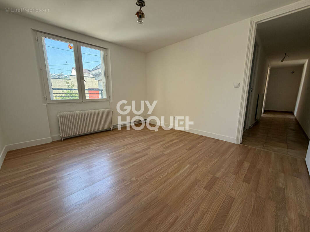 Maison à MONTREUIL