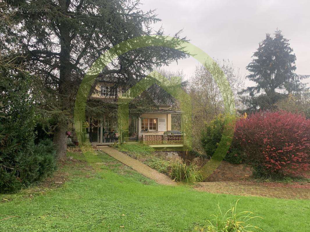 Maison à LE CHARMEL