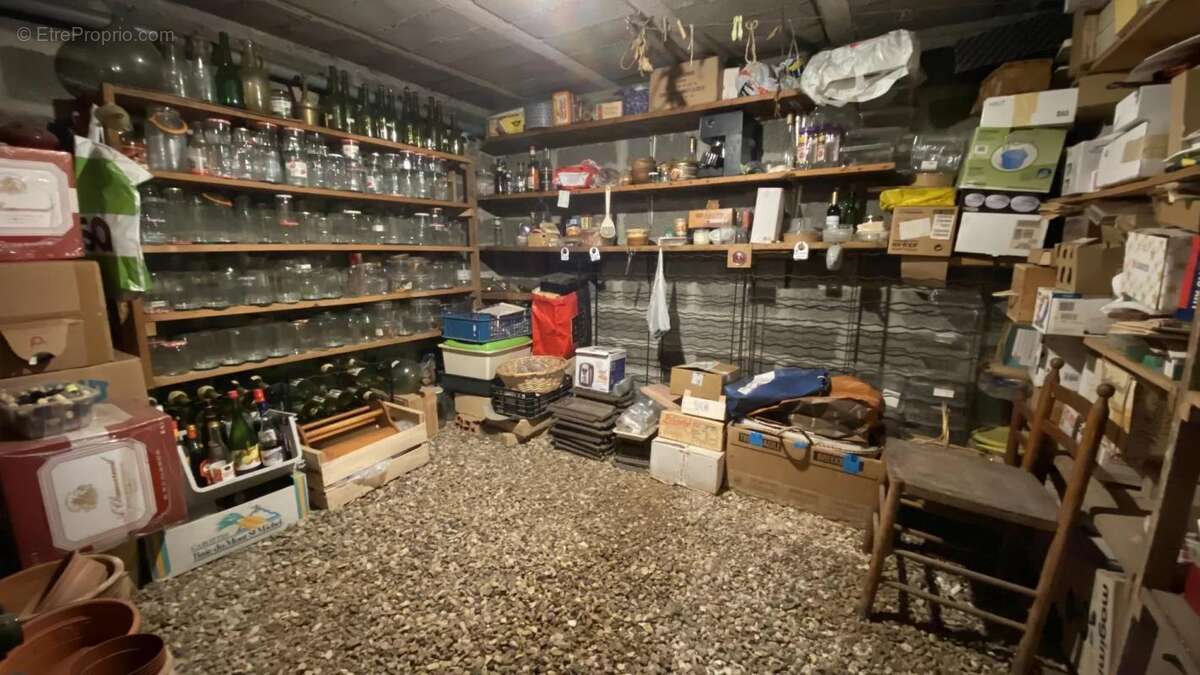 Maison à LES CLAYES-SOUS-BOIS