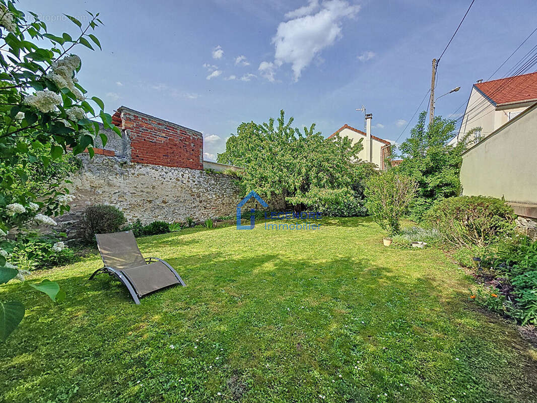 Maison à PIERRELAYE