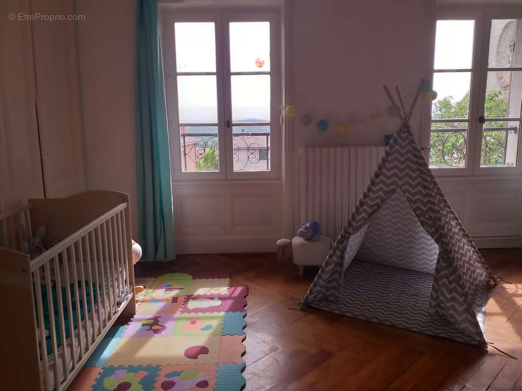 Maison à PANISSIERES