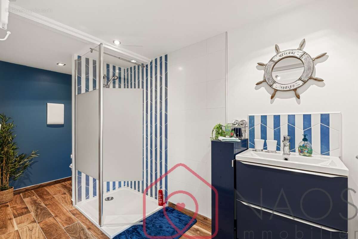 Sur le port de fréjus loft - photo 6