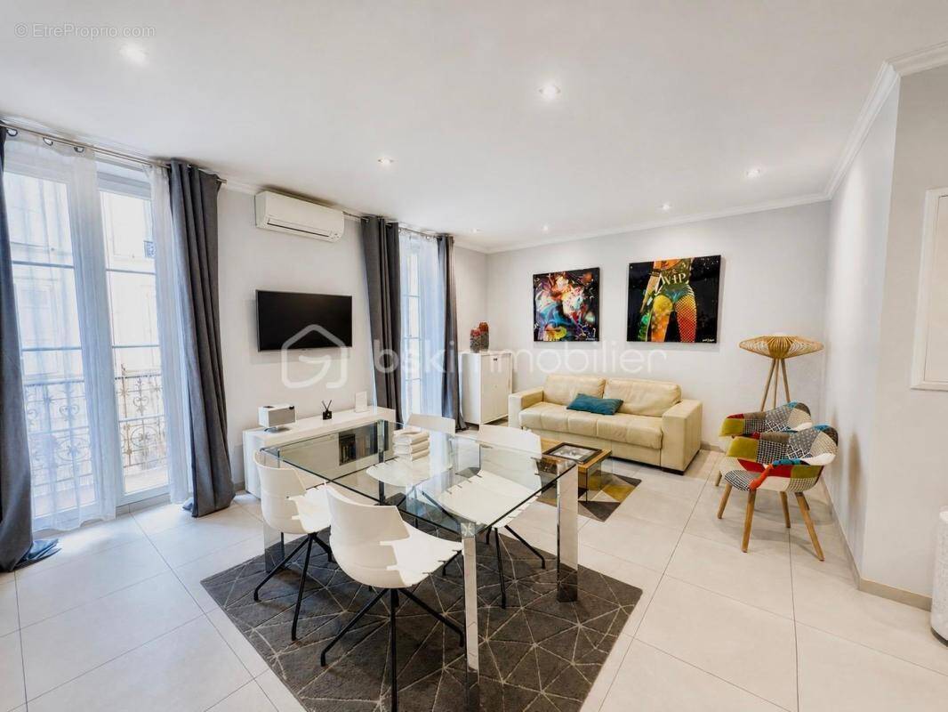 Appartement à CANNES