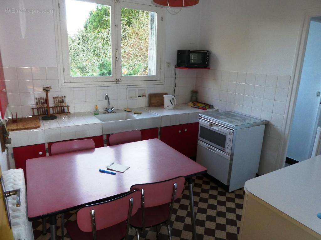 Maison 70 m² à Priziac  - photo 6