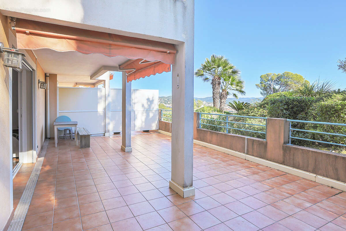 Appartement à HYERES
