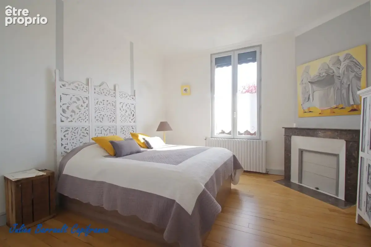 Maison familiale de 148m² avec 5 chambres entièrement rénovée en 2021 sur un terrain clos de 438m² - photo 10