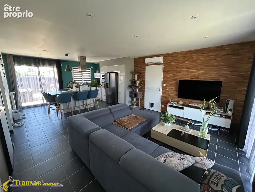 Villa 4 pièces 82m2 avec garage et terrain - photo 2