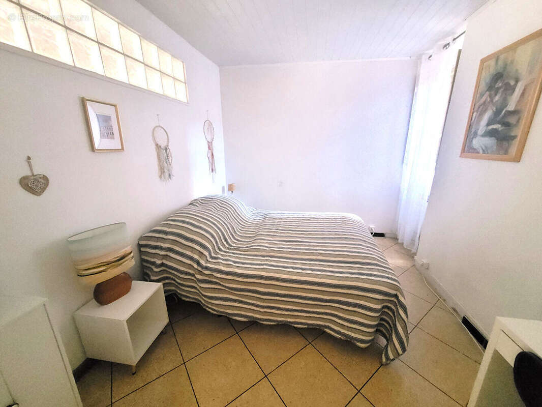 Maison de ville Arles 3 pièce(s) 57,5 m2 - photo 6