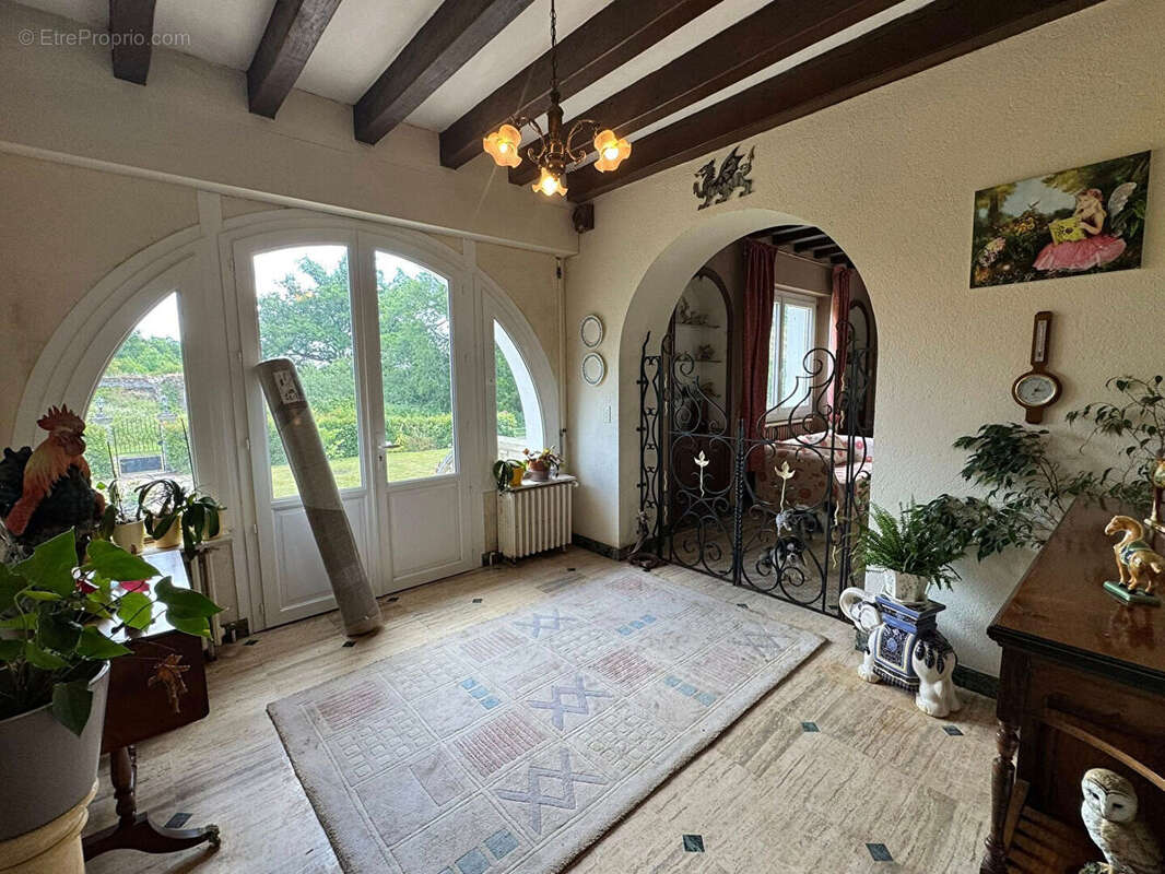 Maison à BUSSIERE-POITEVINE