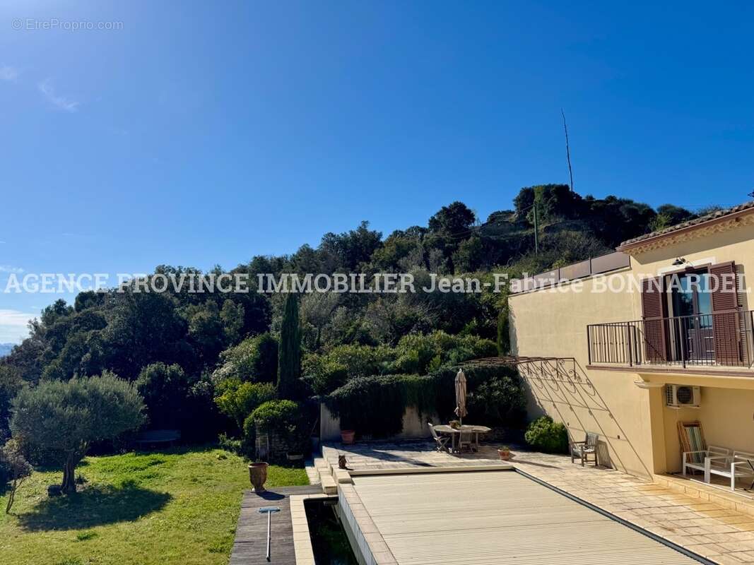 Maison à MONTSEGUR-SUR-LAUZON