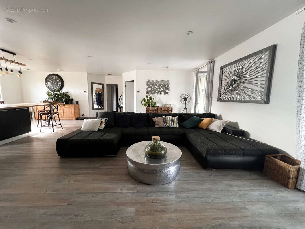 Appartement à BRINDAS