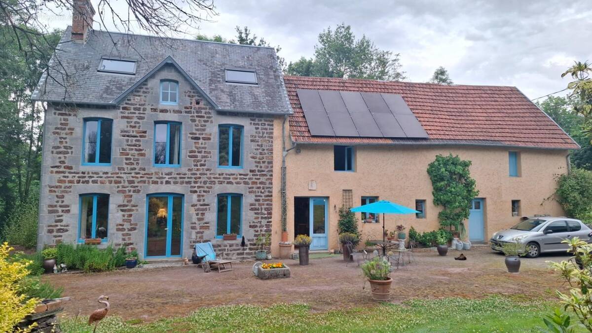 Maison à BREHAL