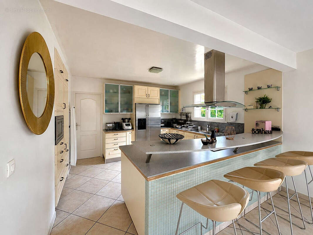 Maison spacieuse dans le coeur de Condé Ste Libiaire - photo 5