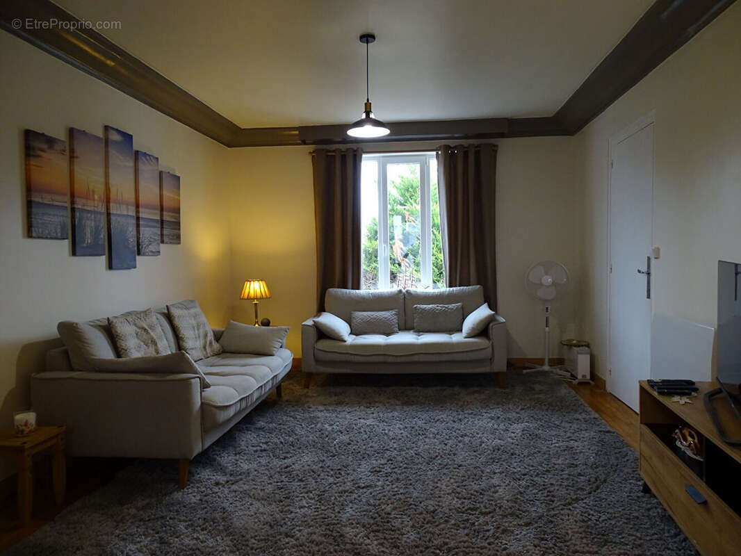 Maison à CARHAIX-PLOUGUER