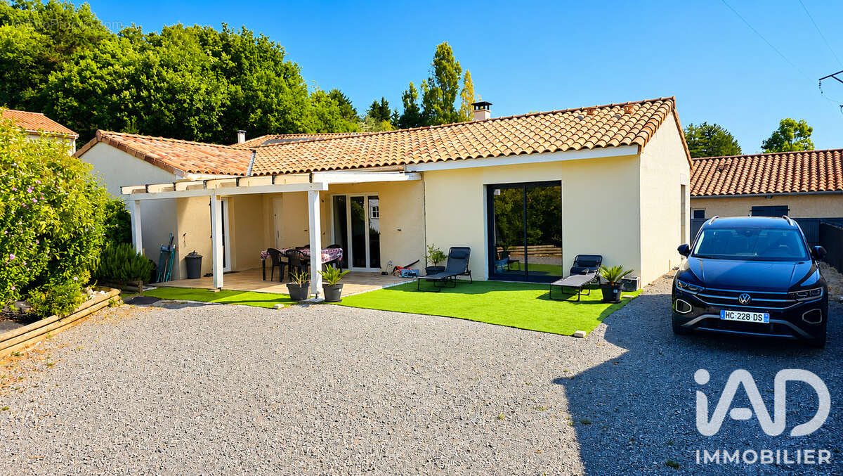 Maison 97 m² à Mirabel-Et-Blacons  - photo 2