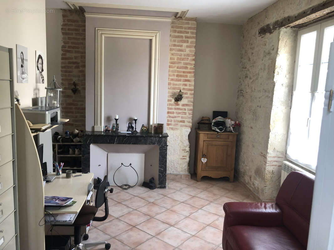 Maison à LABARRERE
