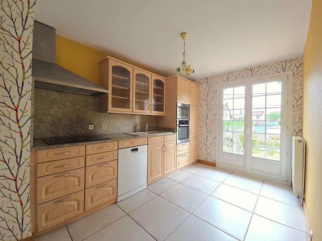 Maison à CHAMPENOUX