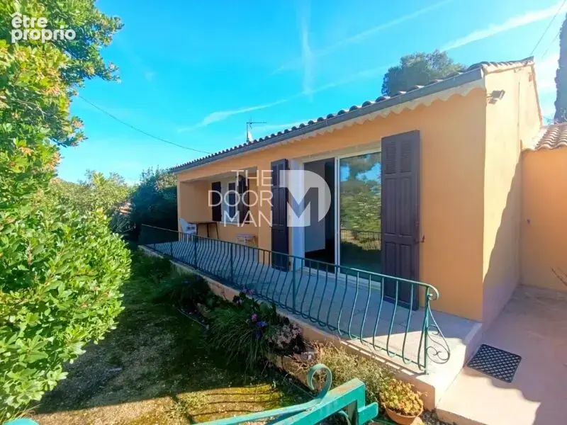 Photo Maison à Six-Fours-Les-Plages au prix de 419 000€