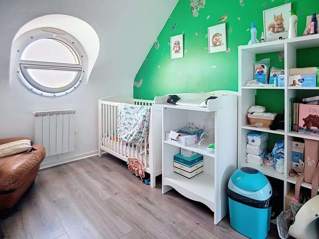 Appartement à LA MEZIERE