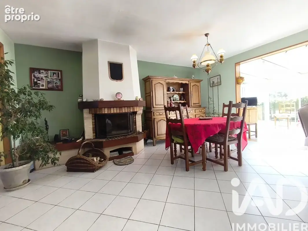 Photo 1 - Maison à BEAUREPAIRE