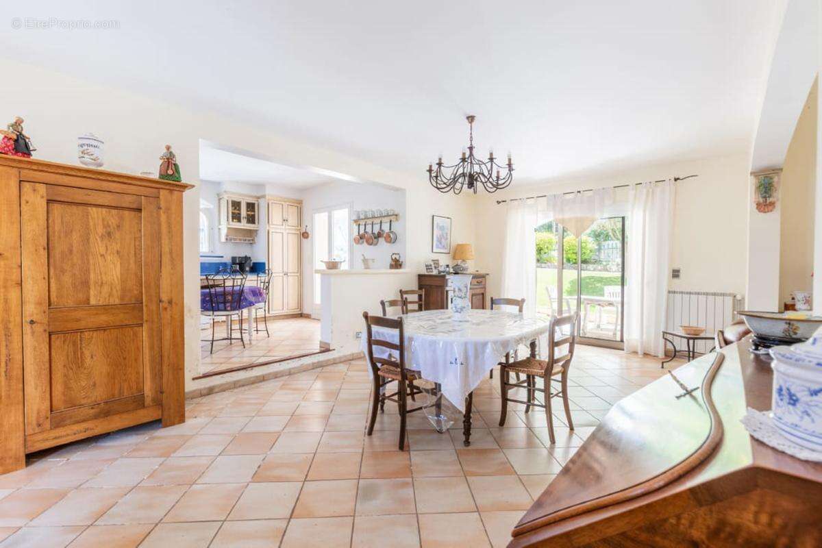 Maison 155 m² à Toulon  - photo 2
