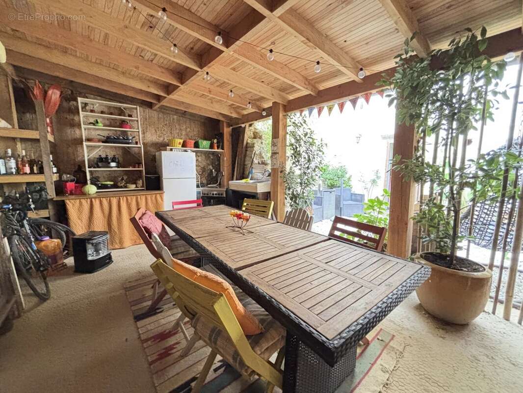 Appartement à NANTEUIL-EN-VALLEE
