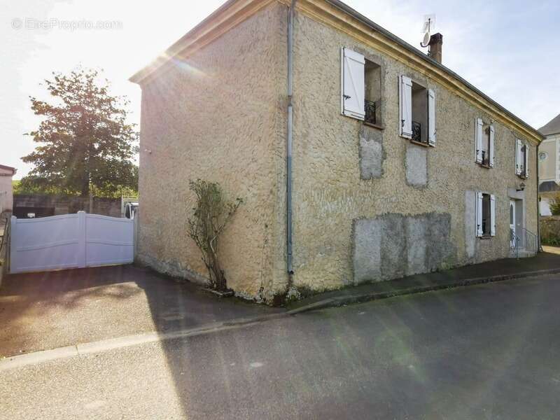 Dpt Loir et Cher (41), à vendre CELLE maison P10 de 210 m² - Terrain de 1 211,00 m² - photo 18