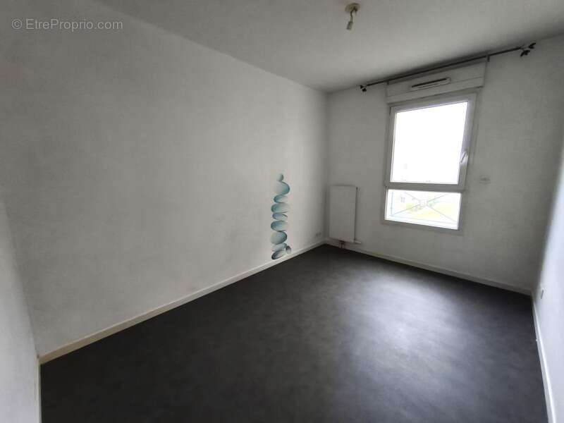Beauvais centre-ville – appartement t3 avec terrasse, ascenseur et parking privatif - photo 6