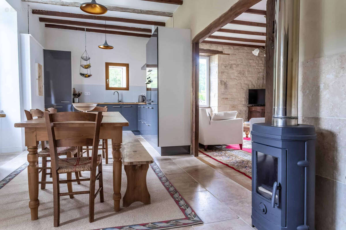 Maison à MONTCUQ