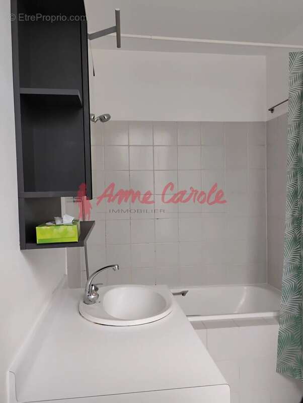 Appartement à PARIS-14E