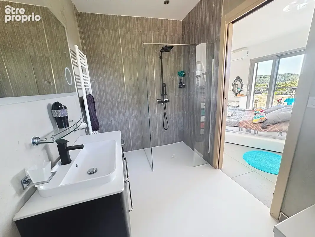 83530  agay -villa contemporaine f6 piscine jacuzzi vue esterel proches des plages - photo 20