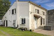 Maison à PERIGNAC