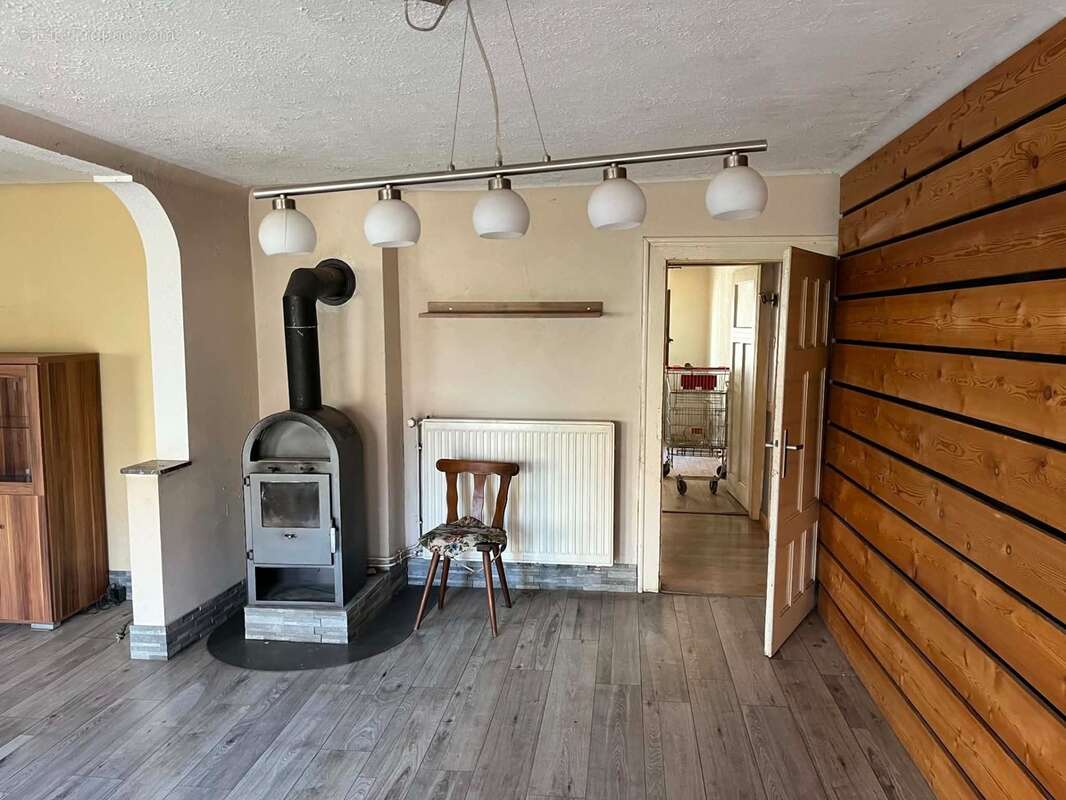 Maison à vendre 6 pièces SCHMITTVILLER (57) - photo 6