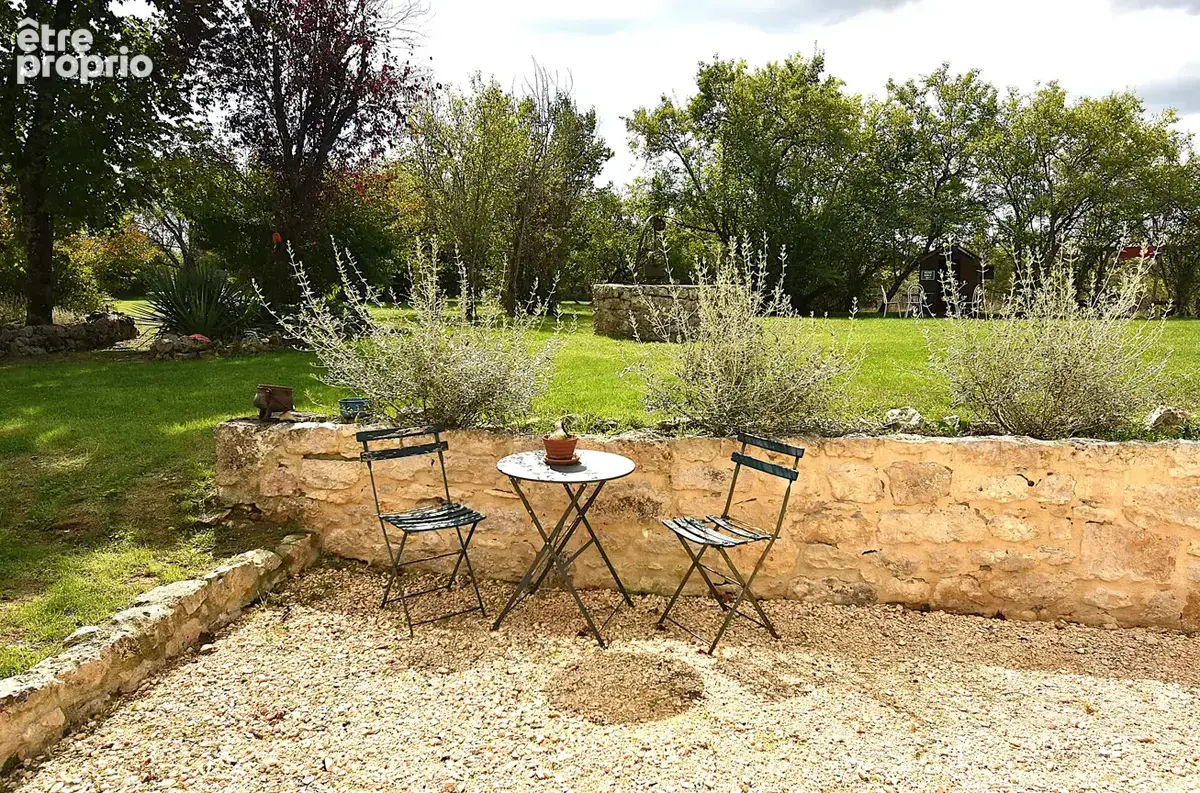 Très belle maison rénovée sur 8h avec terrain de loisir. - photo 8