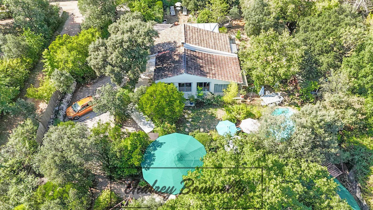 Maison à SAINT-MAXIMIN-LA-SAINTE-BAUME