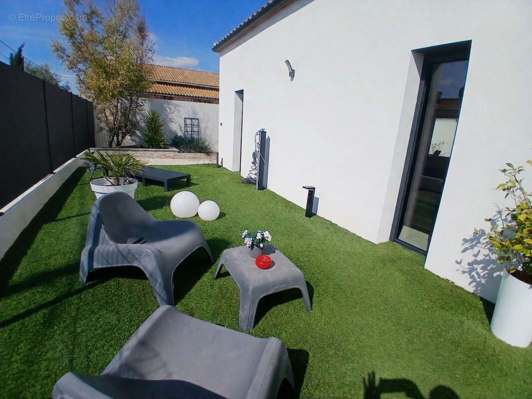 Villa plain-pied contemporaine 3 chambres avec suite parentale et terrain piscinable - photo 17