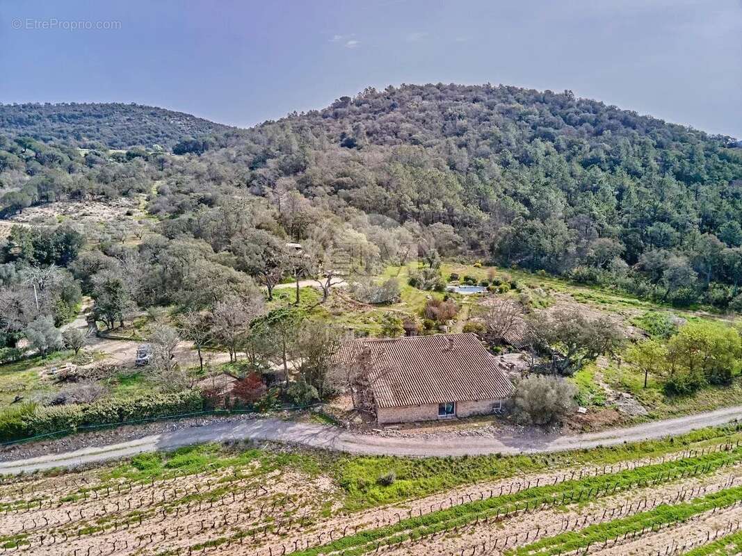 Maison à PLAN-DE-LA-TOUR