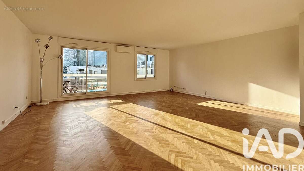 Photo 8 - Appartement à COURBEVOIE