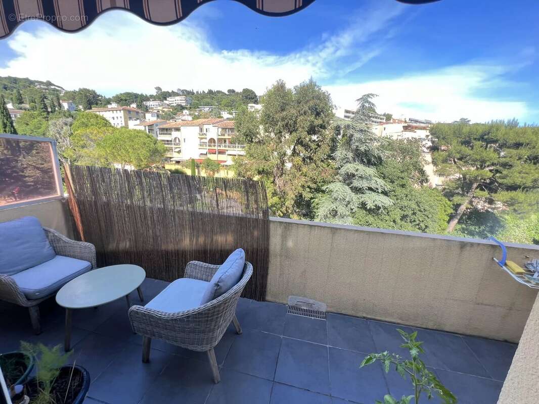 Appartement à LE CANNET