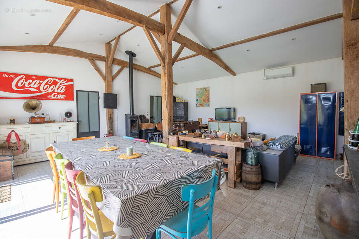 Maison à CHATEAUNEUF