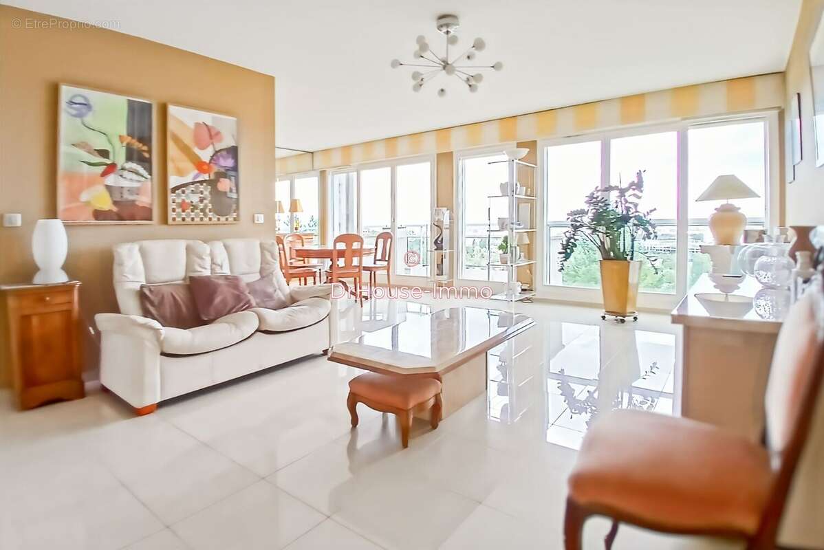 Appartement à ROSNY-SOUS-BOIS