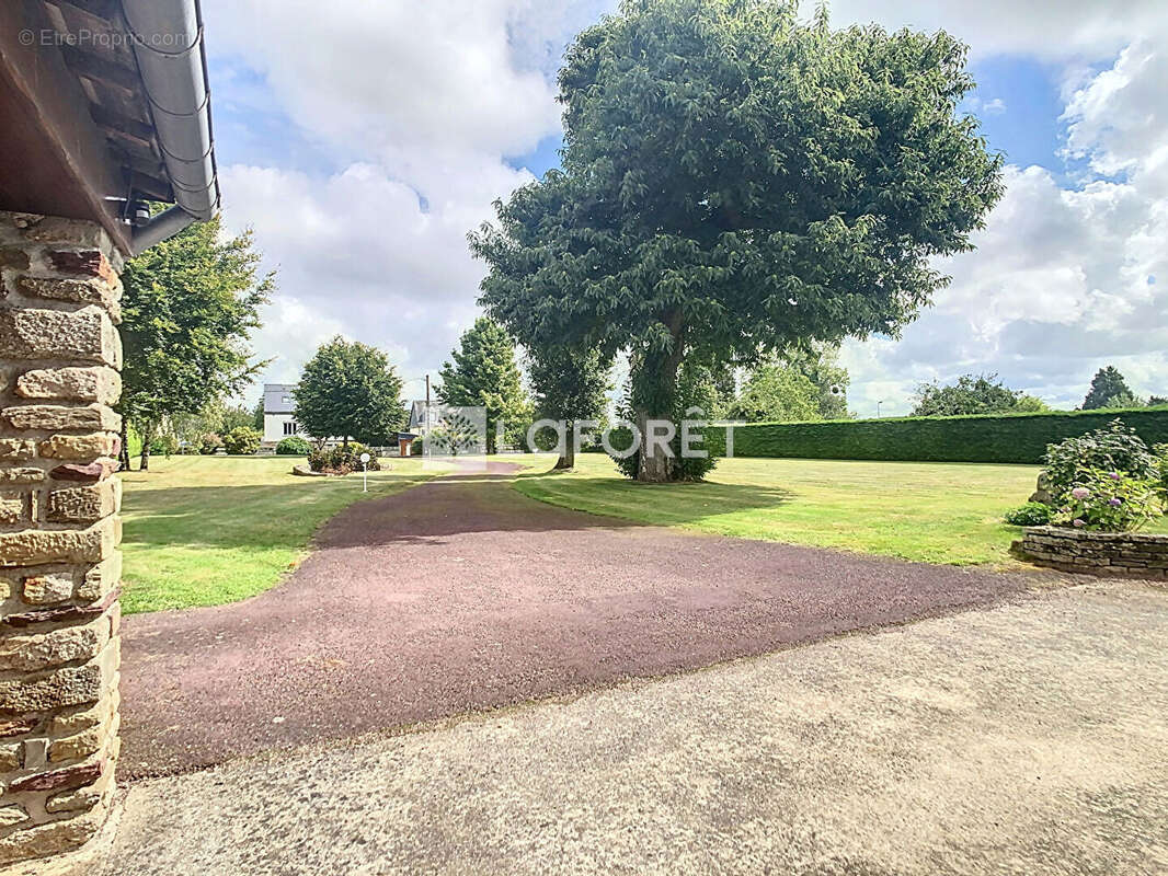 Maison à SAINT-BRIEUC-DE-MAURON