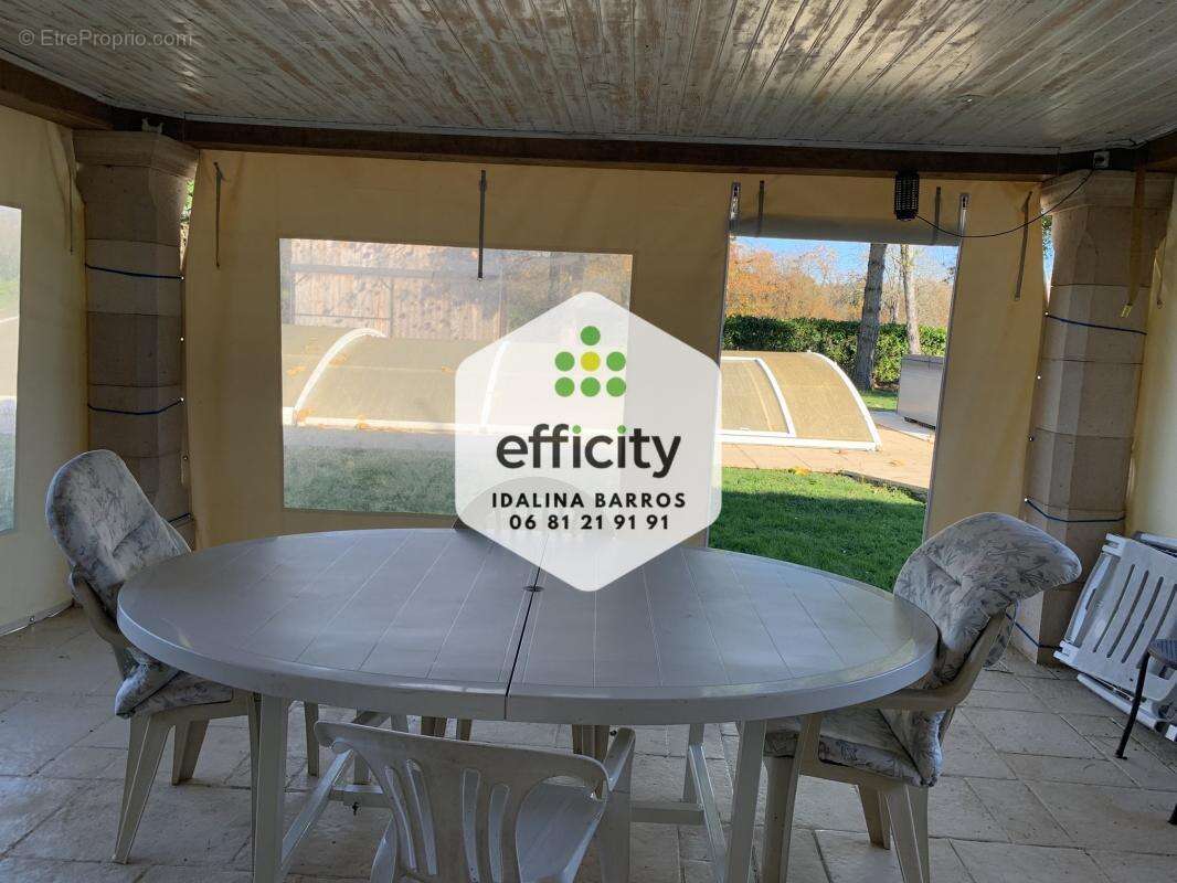 Maison à ROMAZIERES