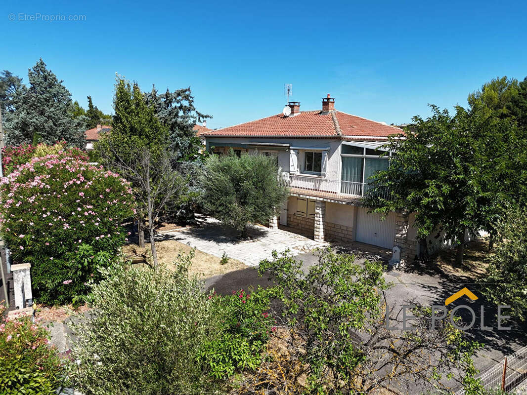 Maison à BOLLENE