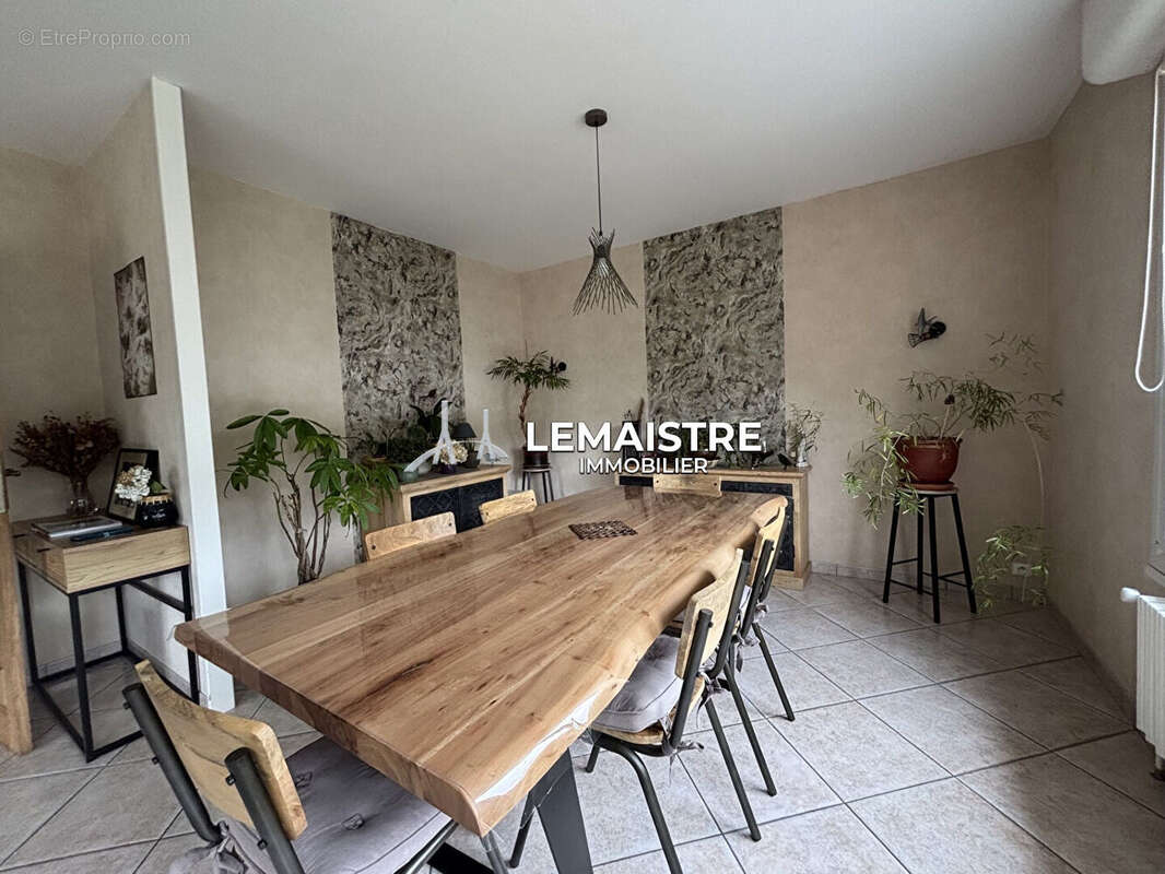 Maison à vendre- Gonneville La Mallet- 114 m2-  4 chambres - photo 4